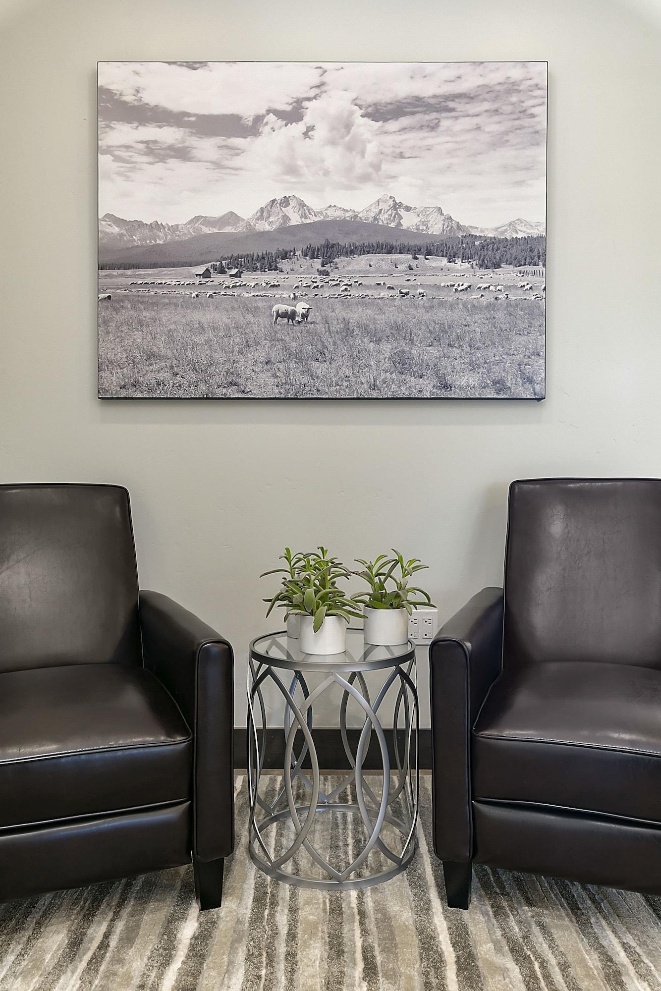 Vista Lobby Silver Creek Hotel