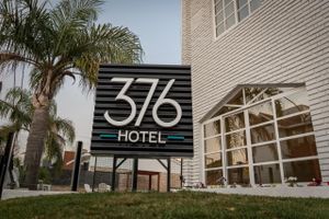 Alojamiento - Hotel 376