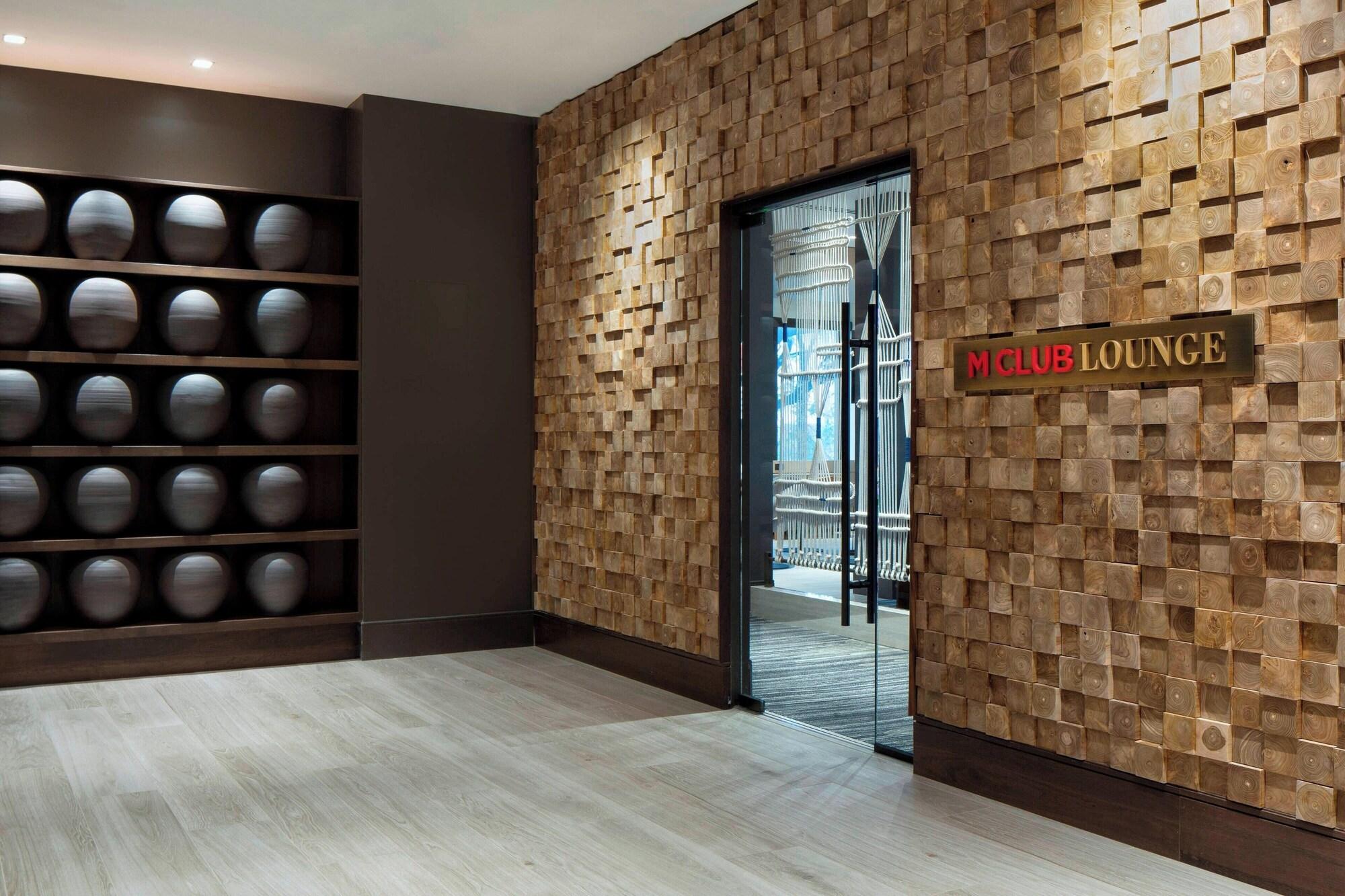 Bar/Salón New York LaGuardia Airport Marriott