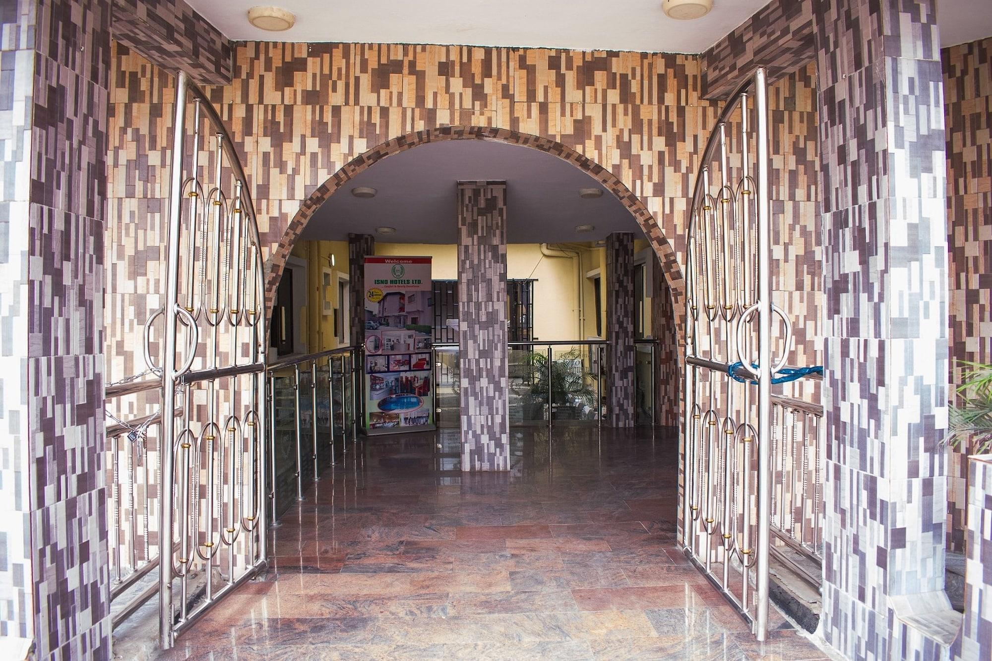 Vista Exterior Isno Hotels Limited