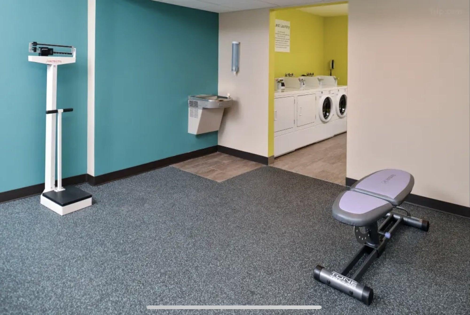 Gimnasio Red Roof Inn PLUS+ & Suites Tampa