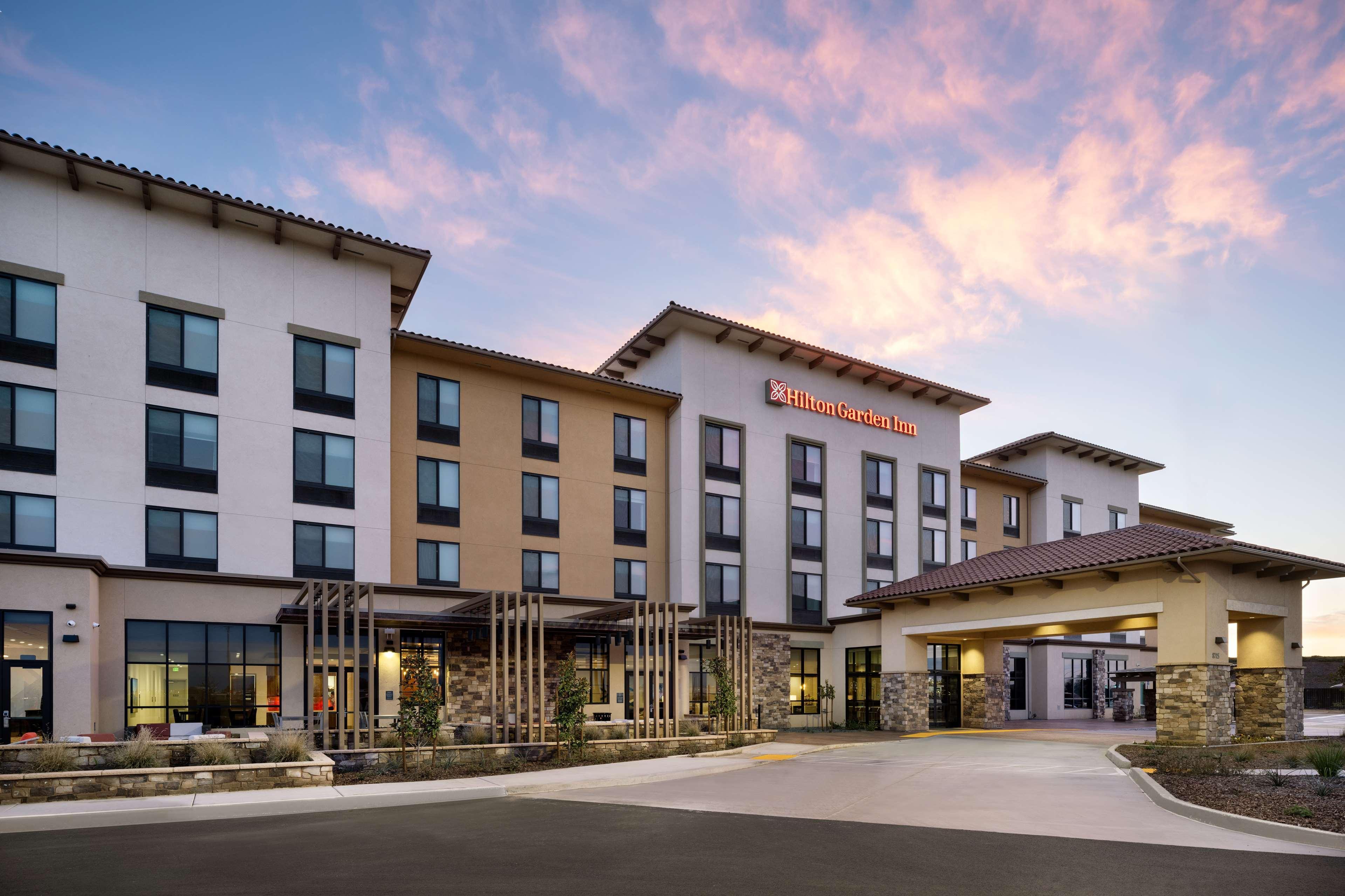 Vista Exterior Hilton Garden Inn Visalia, Ca