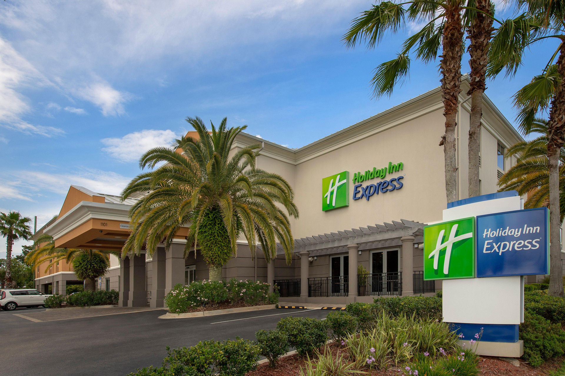 Vista Exterior Holiday Inn Express Jacksonville Beach by IHG