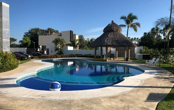 3 bedroom apartment (each queen size) 2 full bathrooms - Hoteles solo adultos en Acapulco