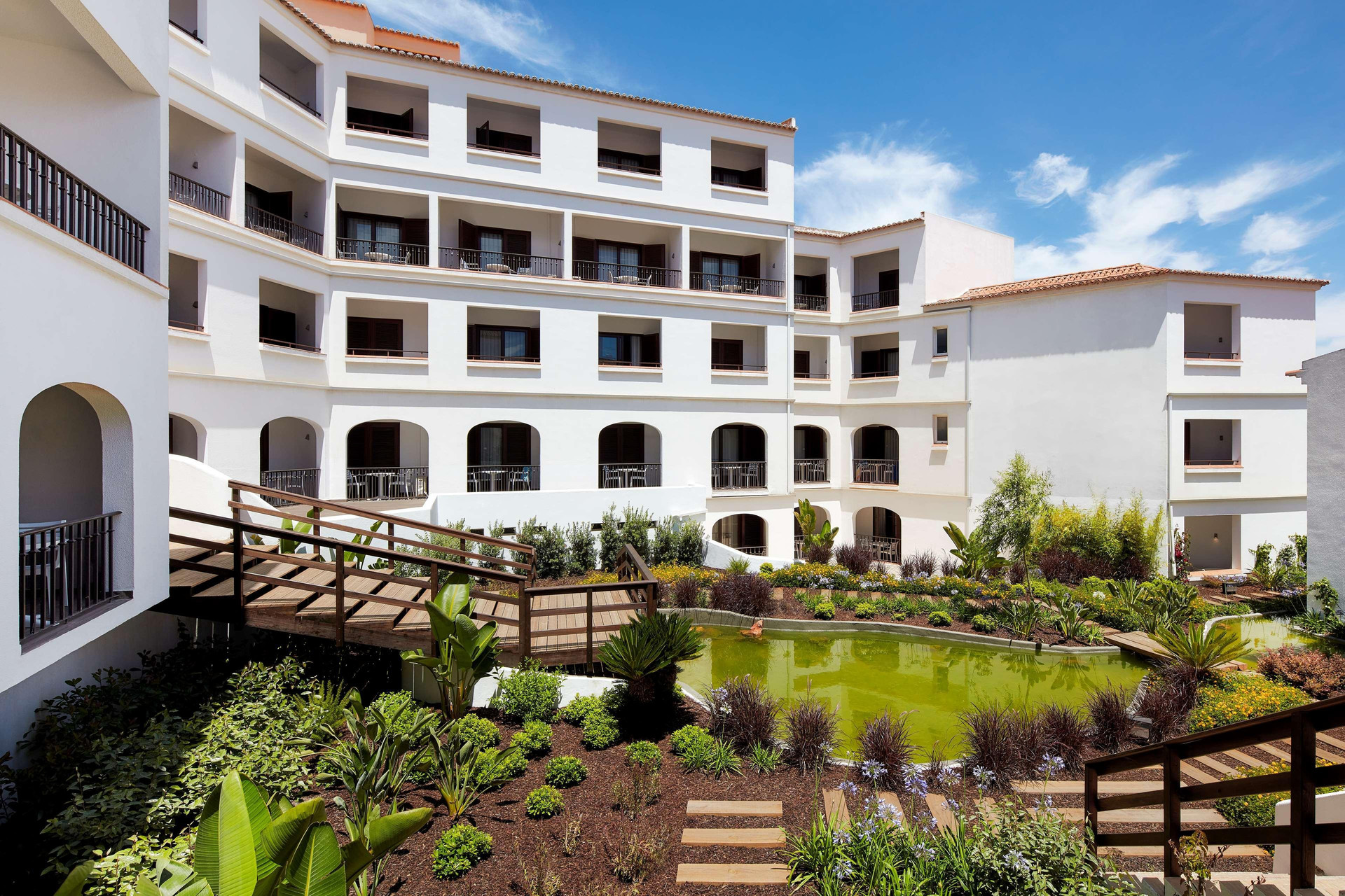 Vista Exterior Tivoli Lagos