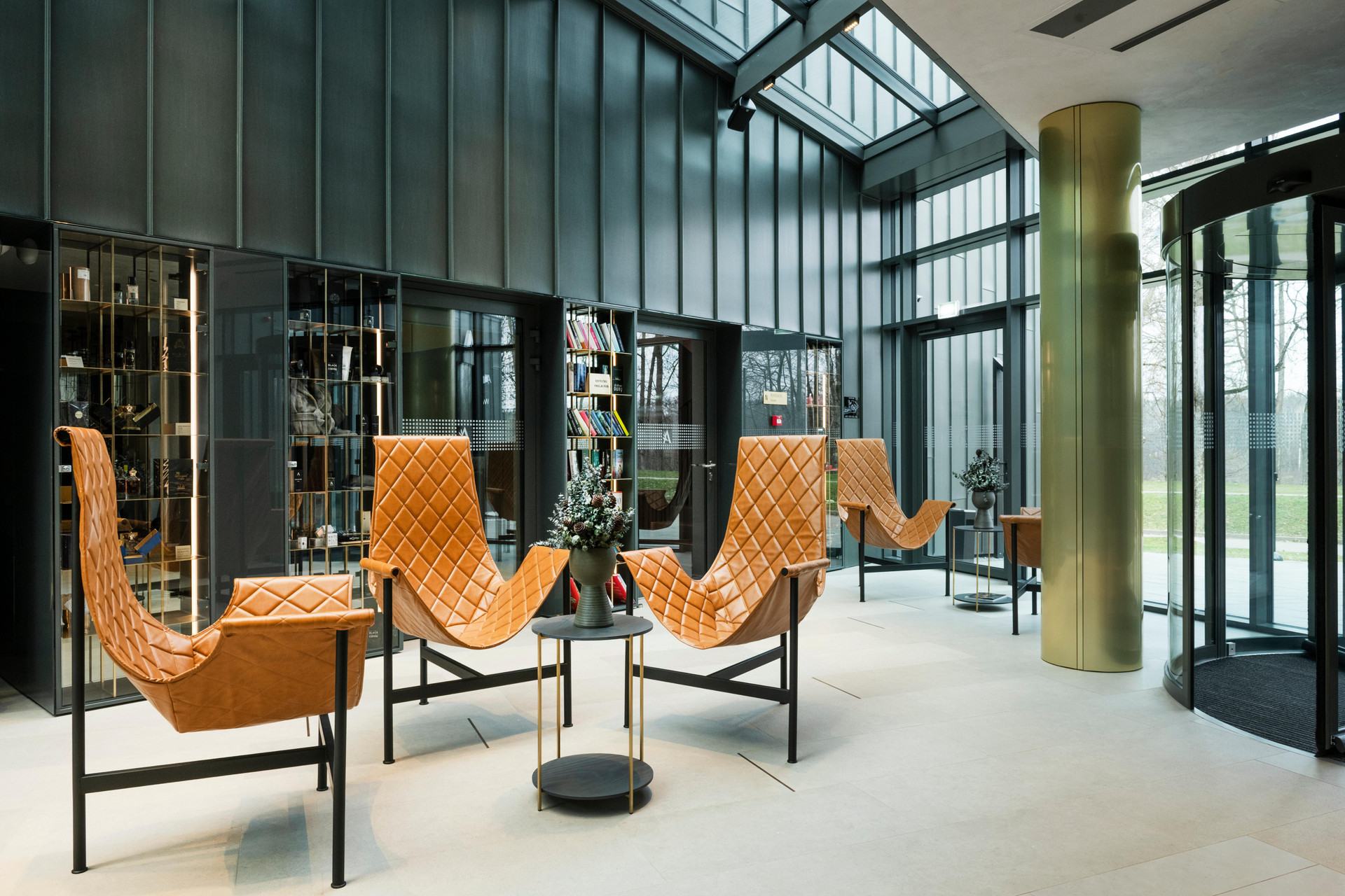 Vista Lobby MANA Sleep & SPA