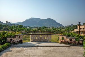 Alojamiento - Vikrama Sarovar Portico Pavagadh