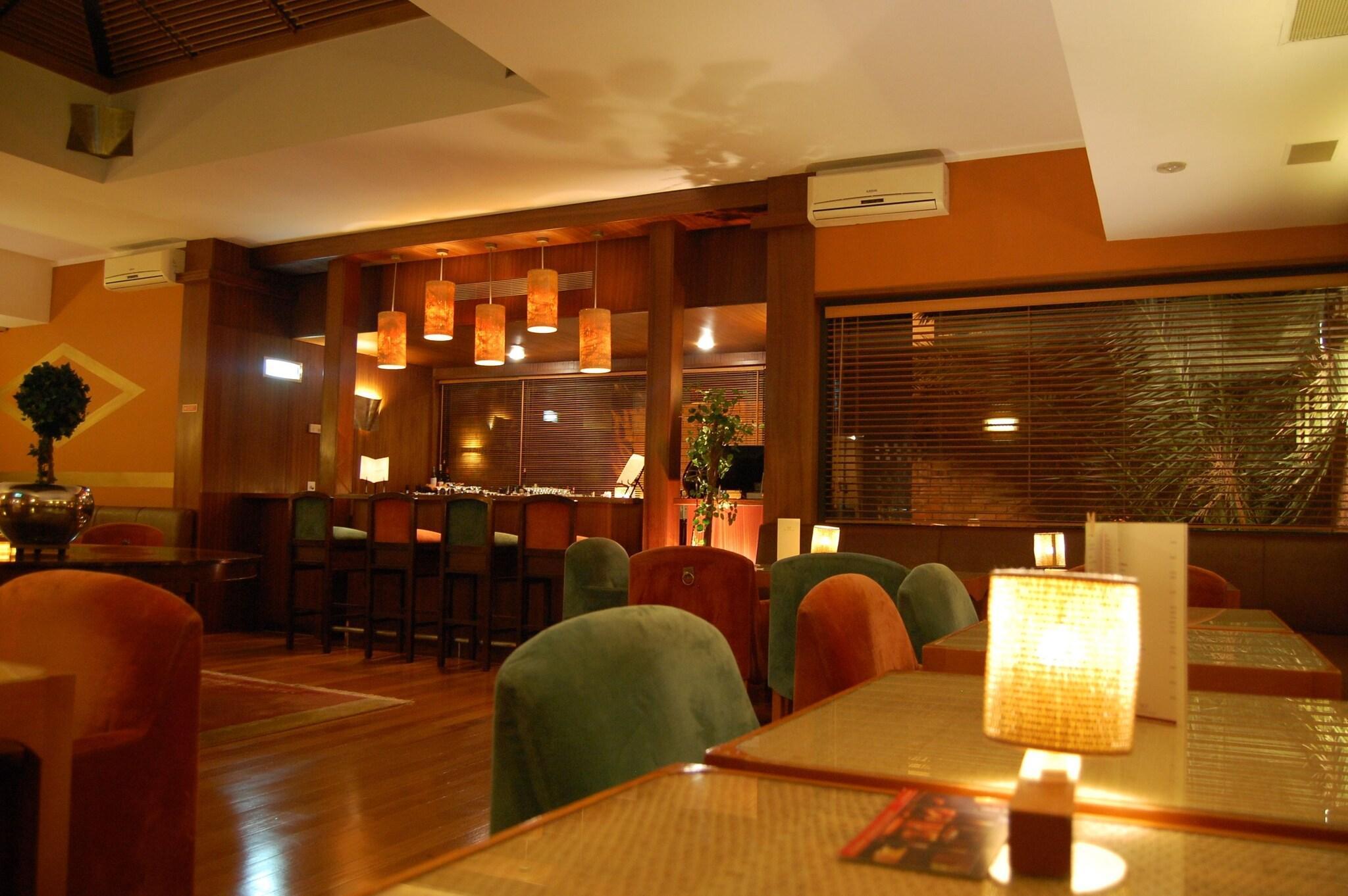 Bar/Salón Hotel Central Parque