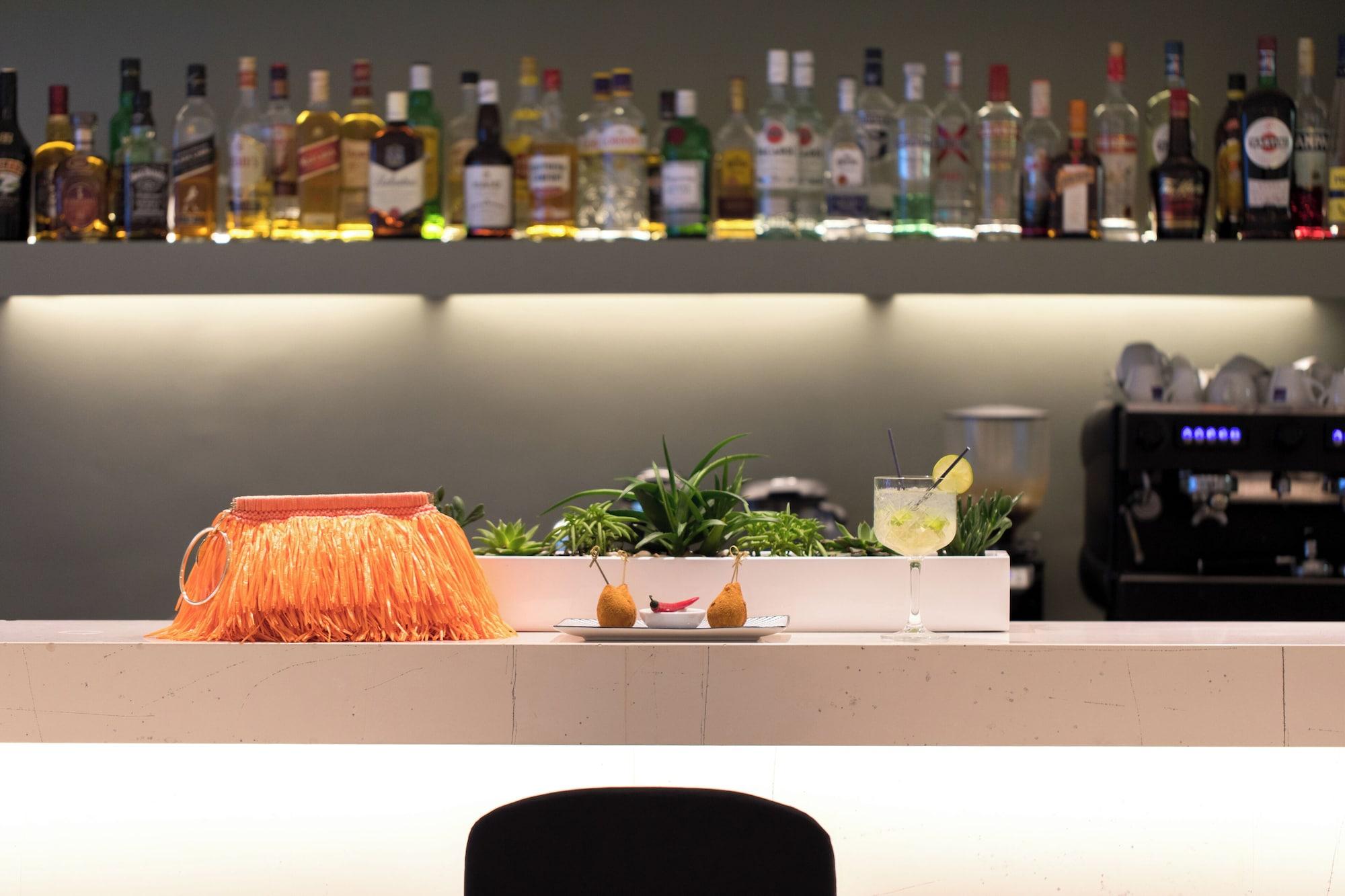 Bar/Salón Brasil Suites Boutique Hotel