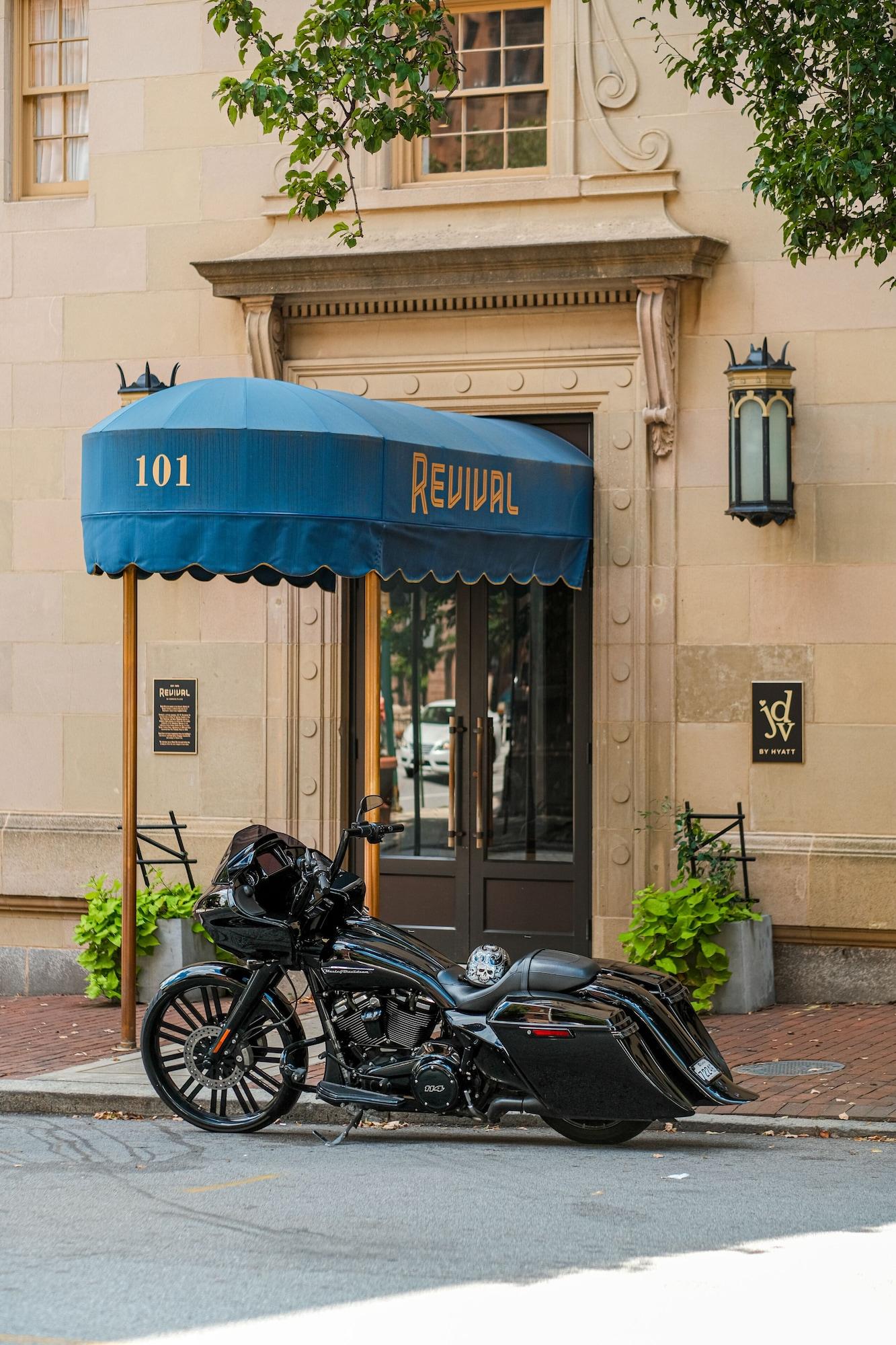 Vista Exterior Hotel Revival Baltimore