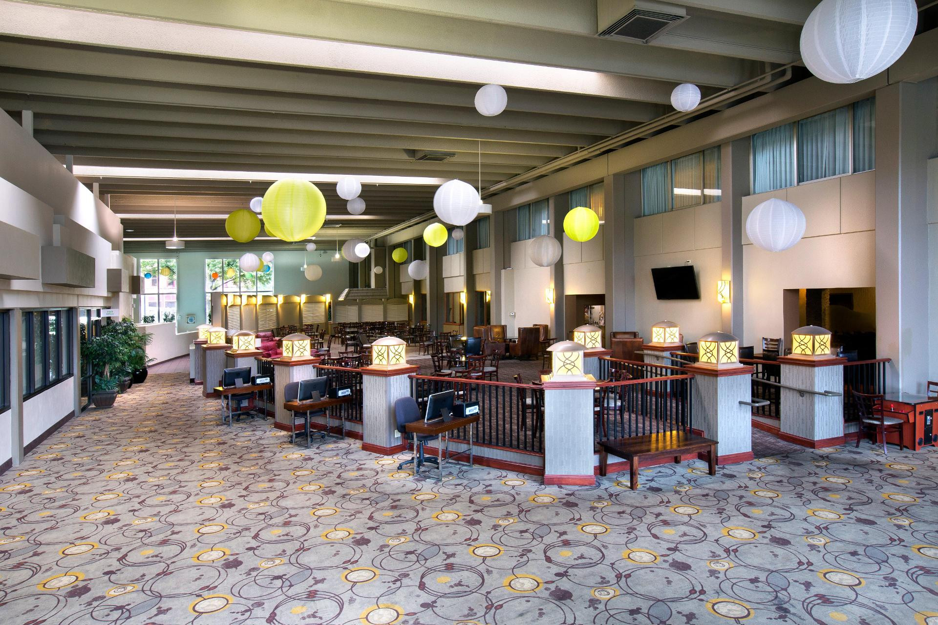Vista Lobby Holiday Inn Sioux Falls-City Centre by IHG