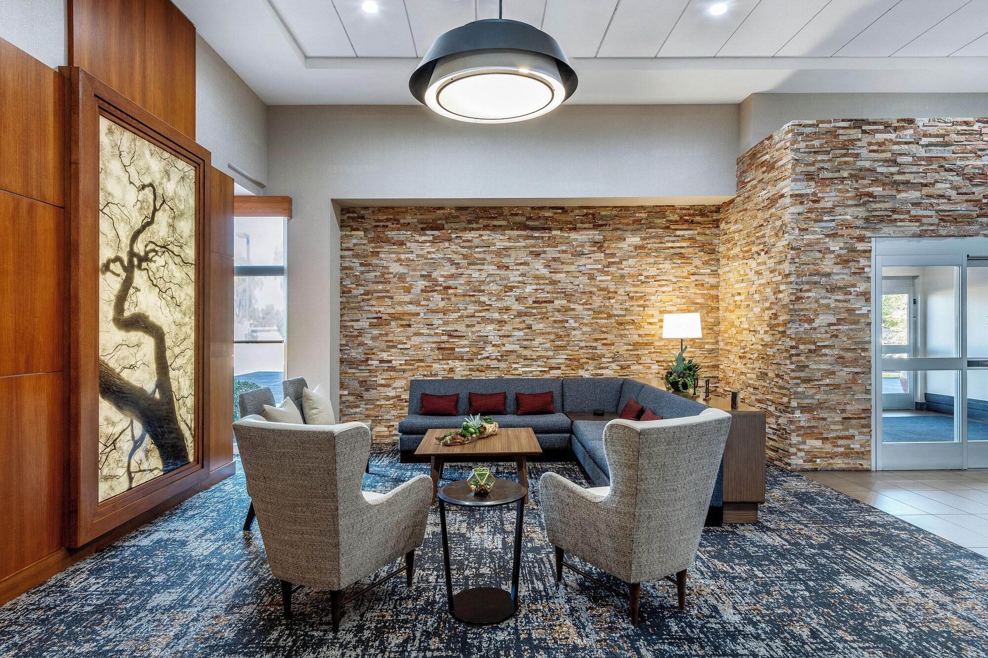 Vista Lobby Hyatt Place Phoenix/Chandler-Fashion Center