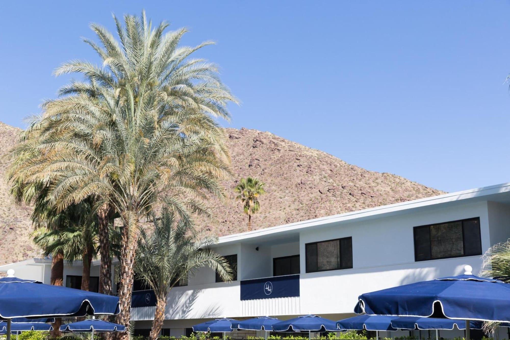 Vista Exterior Holiday House Palm Springs