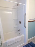 Alquiler Vacacional - Sweet Waterfront Cottage, 4 person limit
