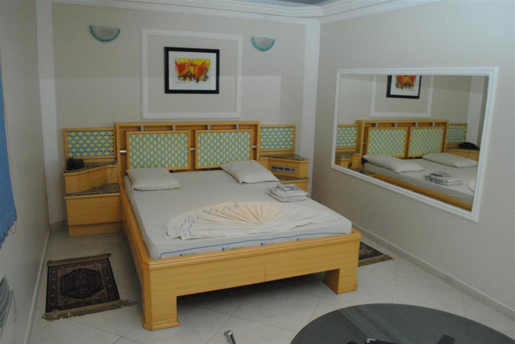 Varios Filadelfia Hotel