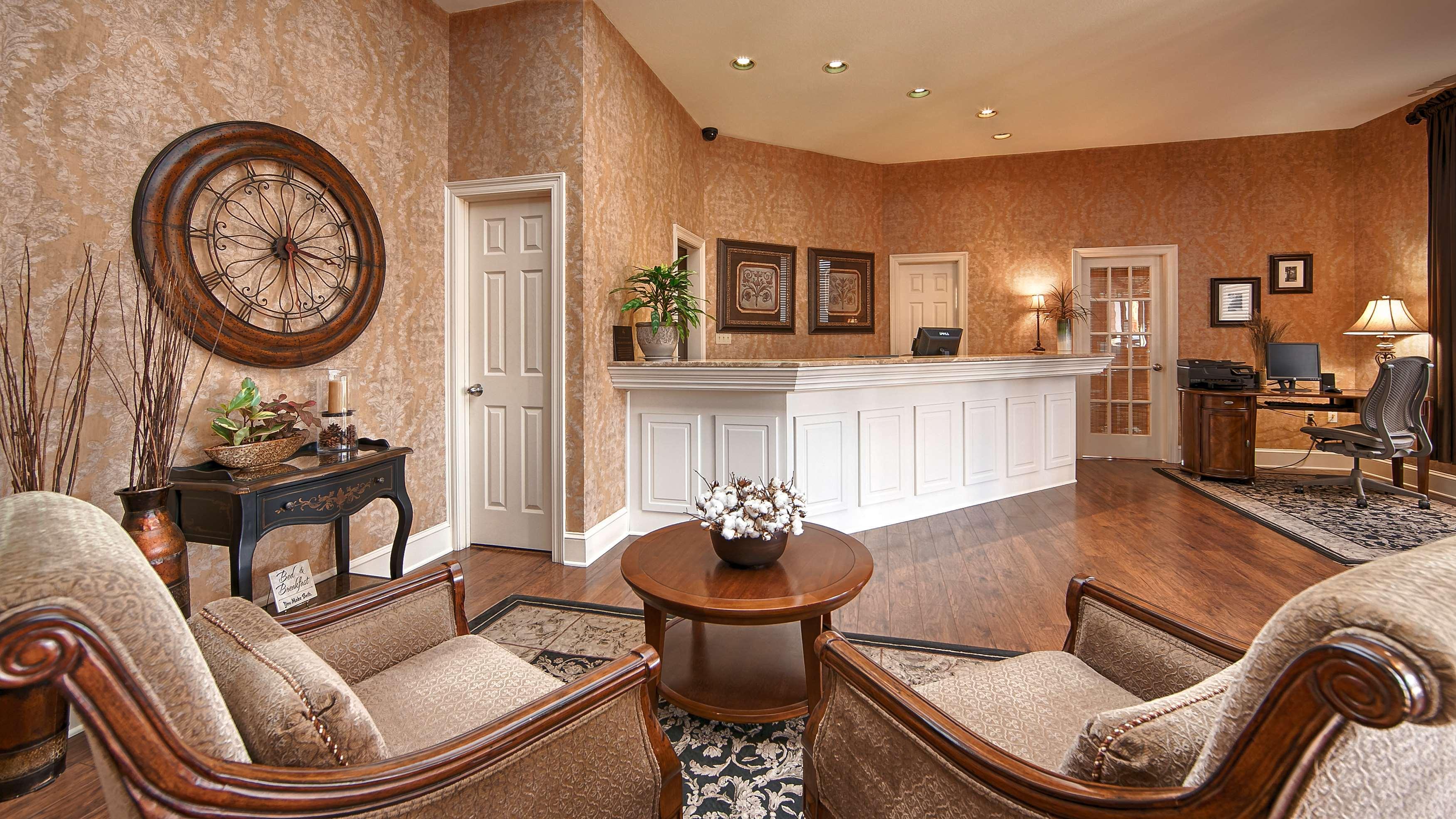 Vista Lobby Best Western Suites