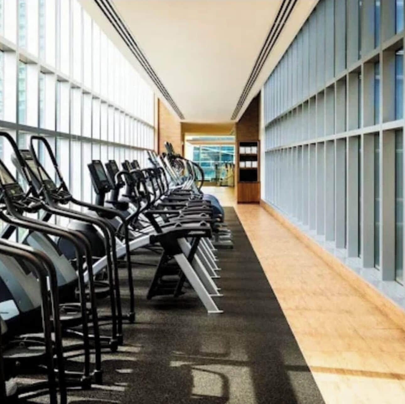 Gimnasio Four Seasons 1br Suite