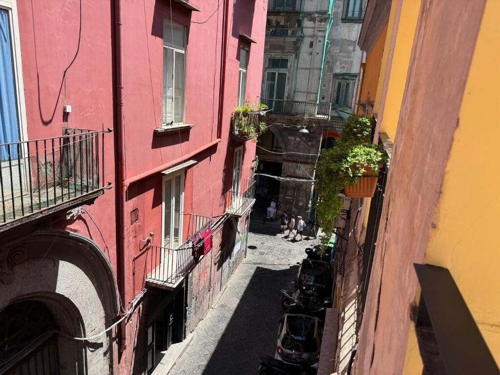 Vista Exterior Gentile Suite Decumani