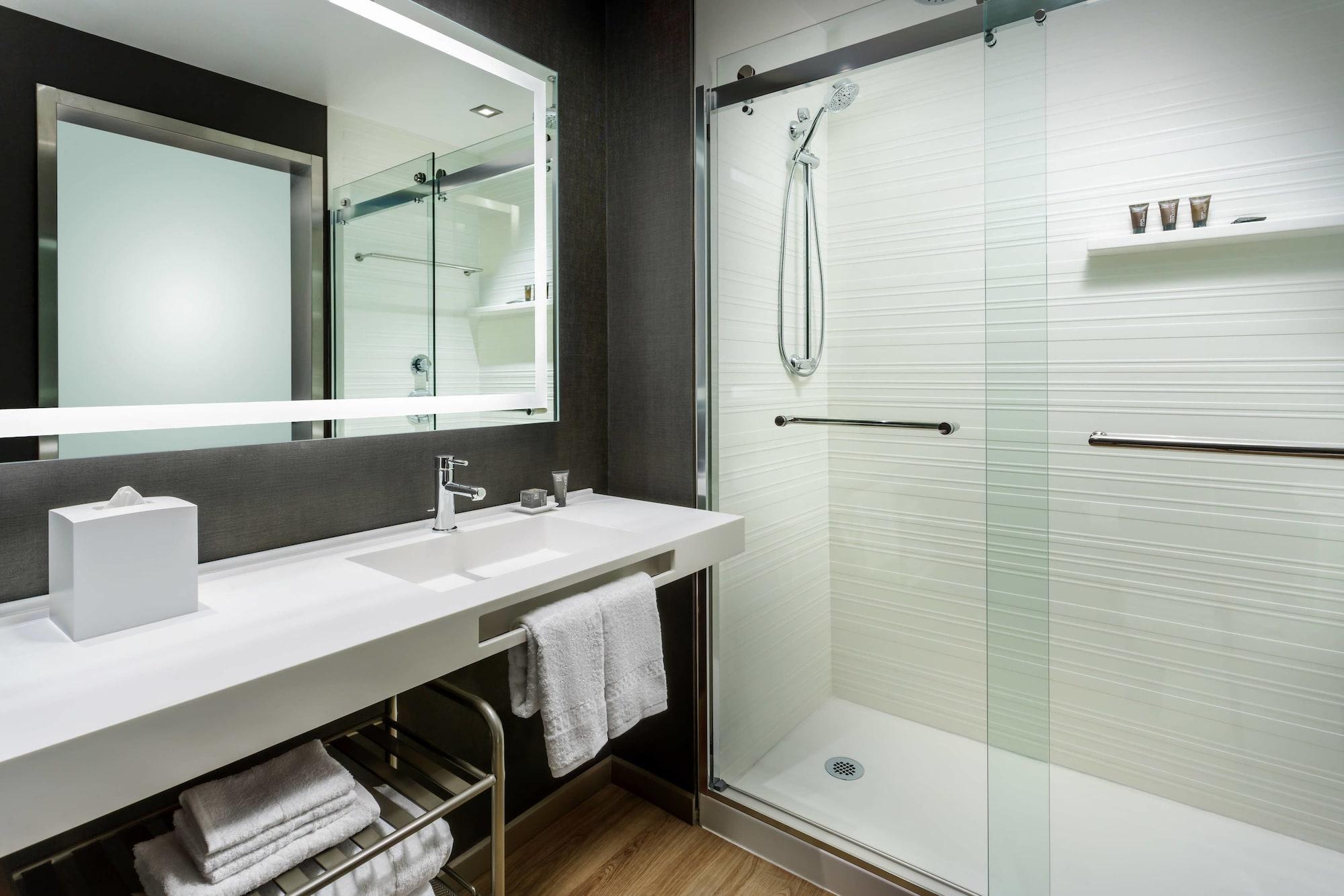Habitación AC Hotel by Marriott San Francisco Airport Oyster Point/Waterfront