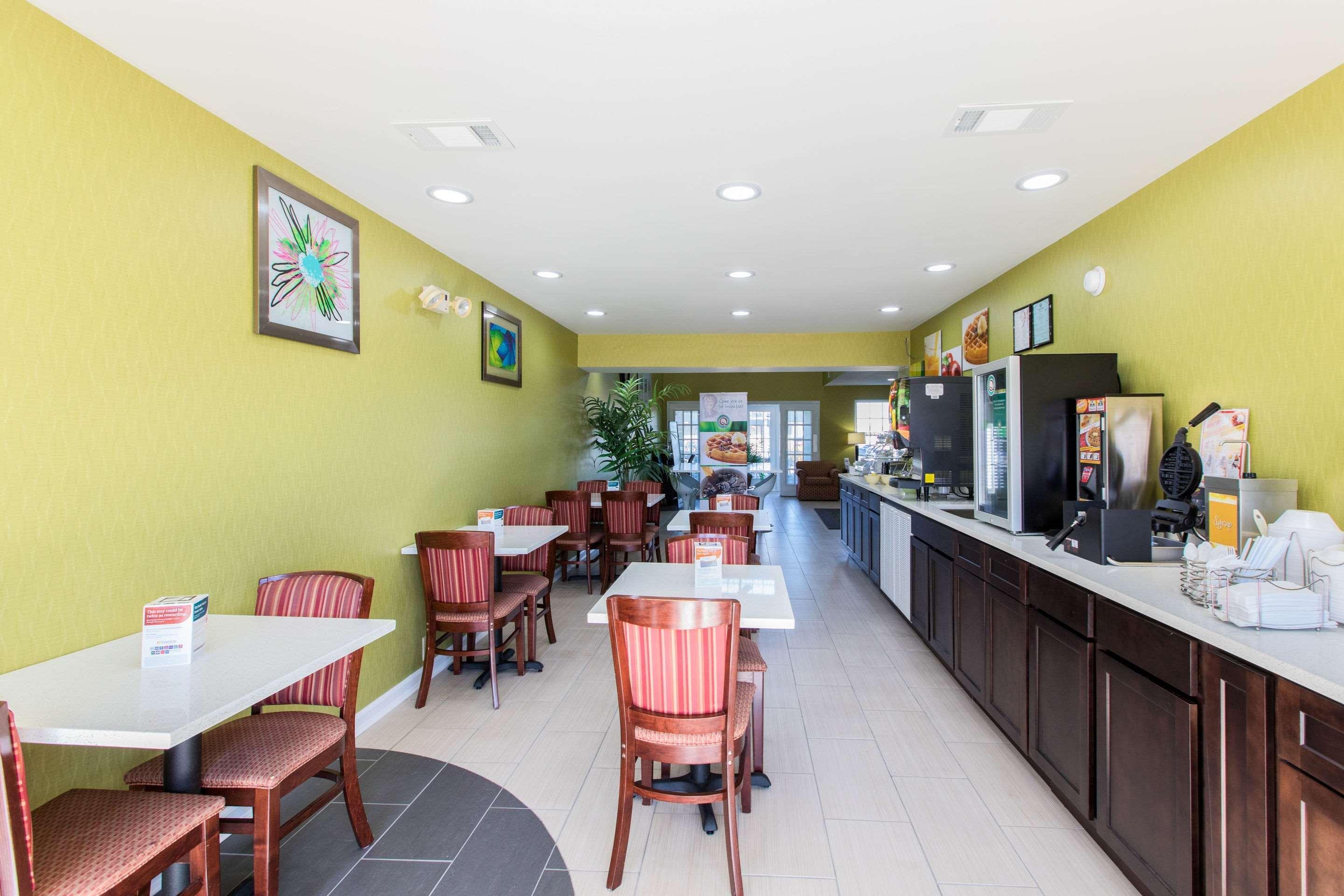 Restaurant Quality Inn Albertville Us 431