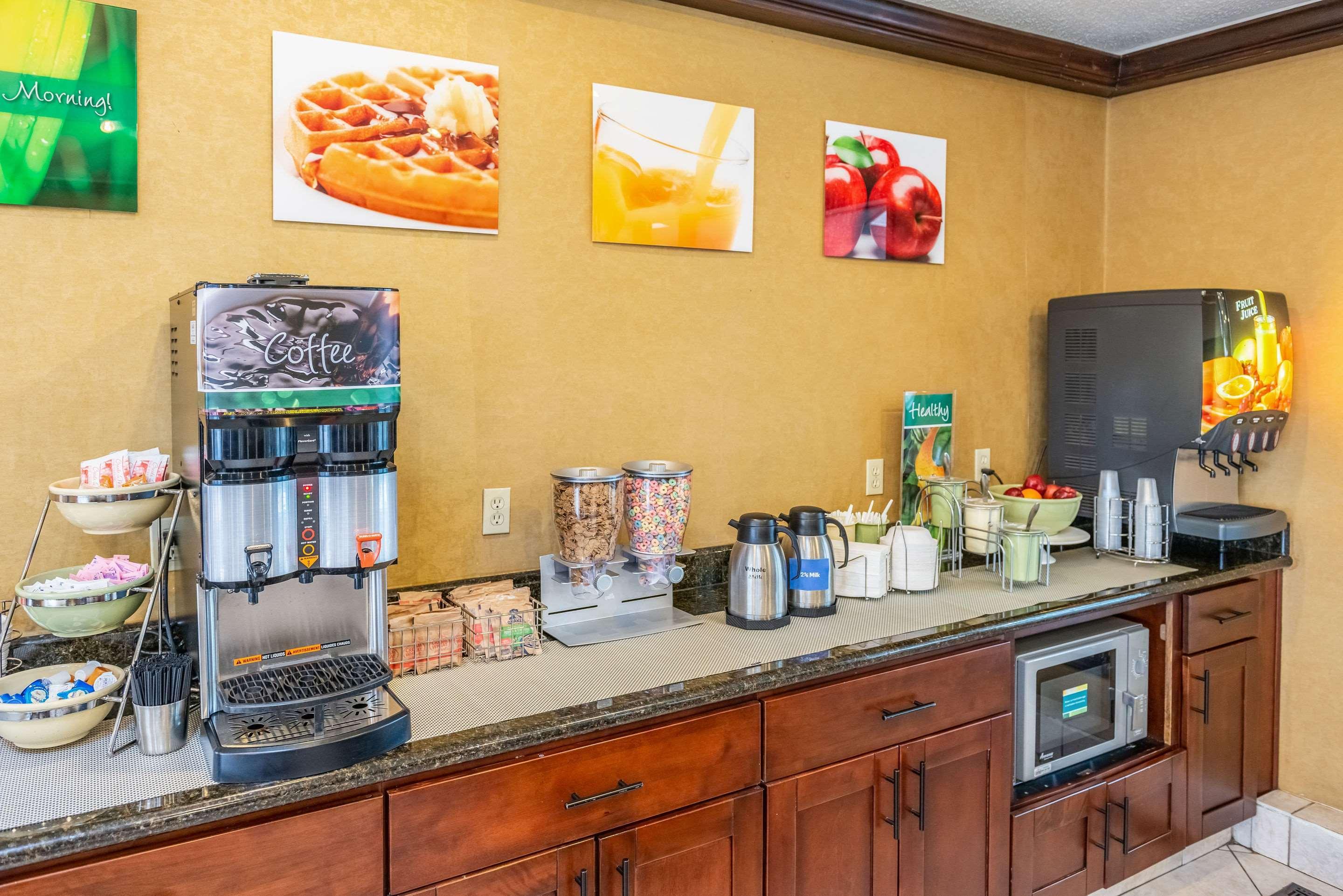Restaurant Quality Inn & Suites