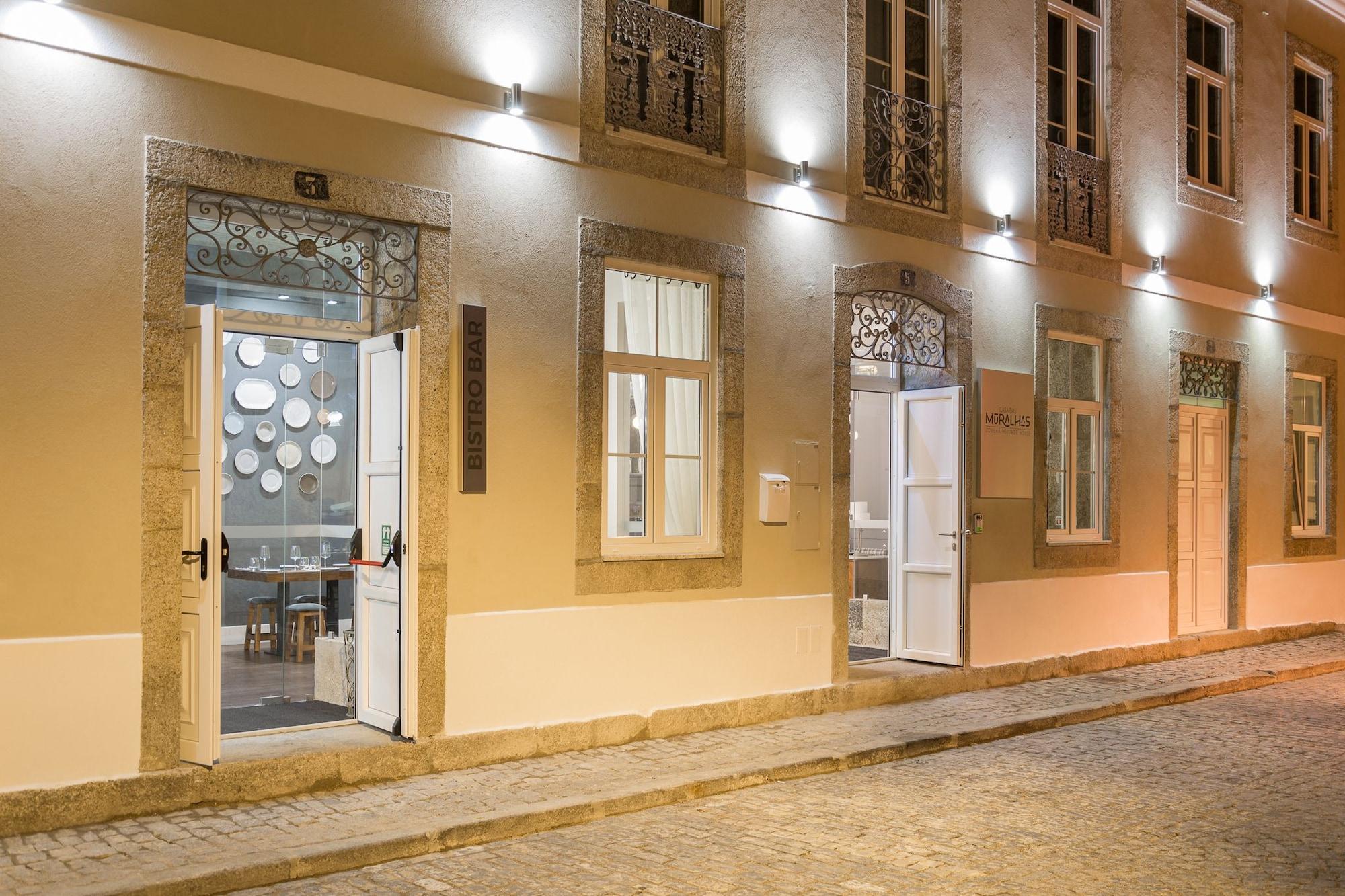 Vista Exterior Casa das Muralhas