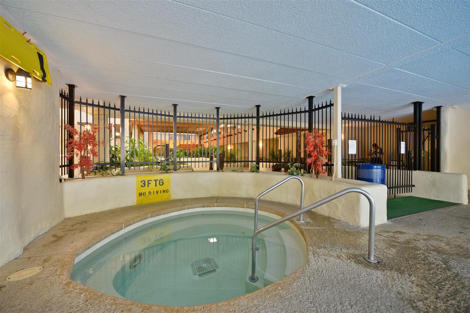 Spa Best Western Plus La Porte Hotel & Conference Center