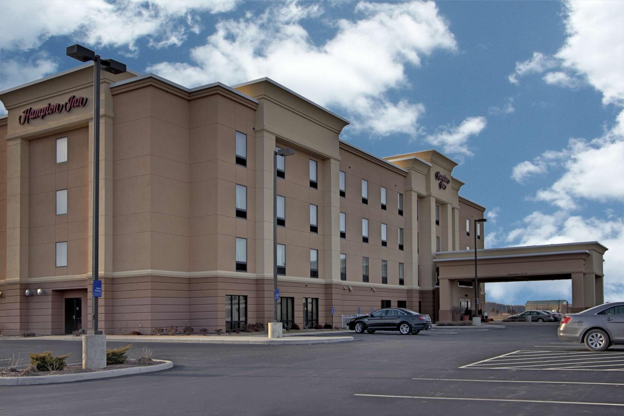 Vista Exterior Hampton Inn Defiance