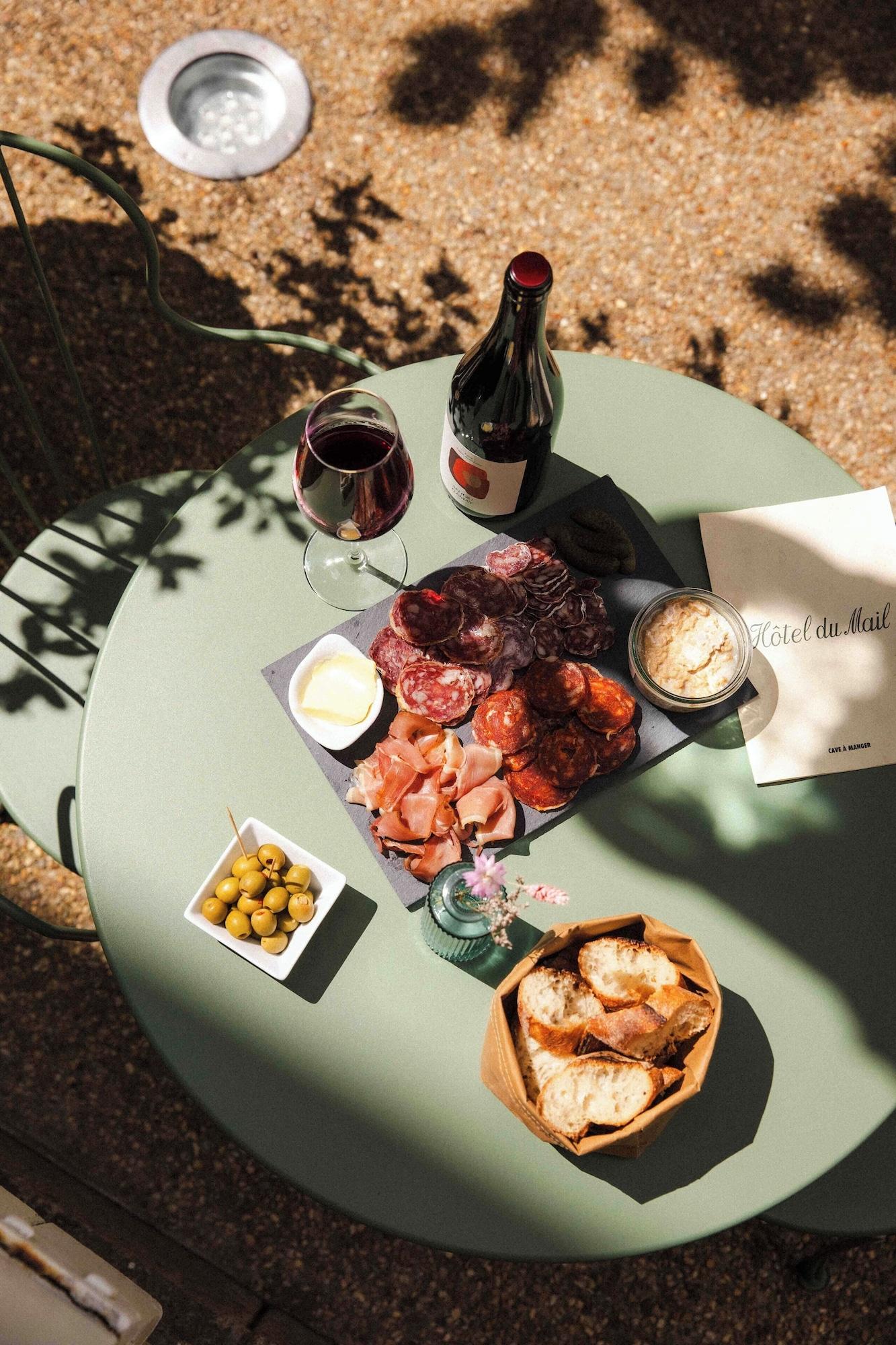 Bar/Salón Hotel du Mail