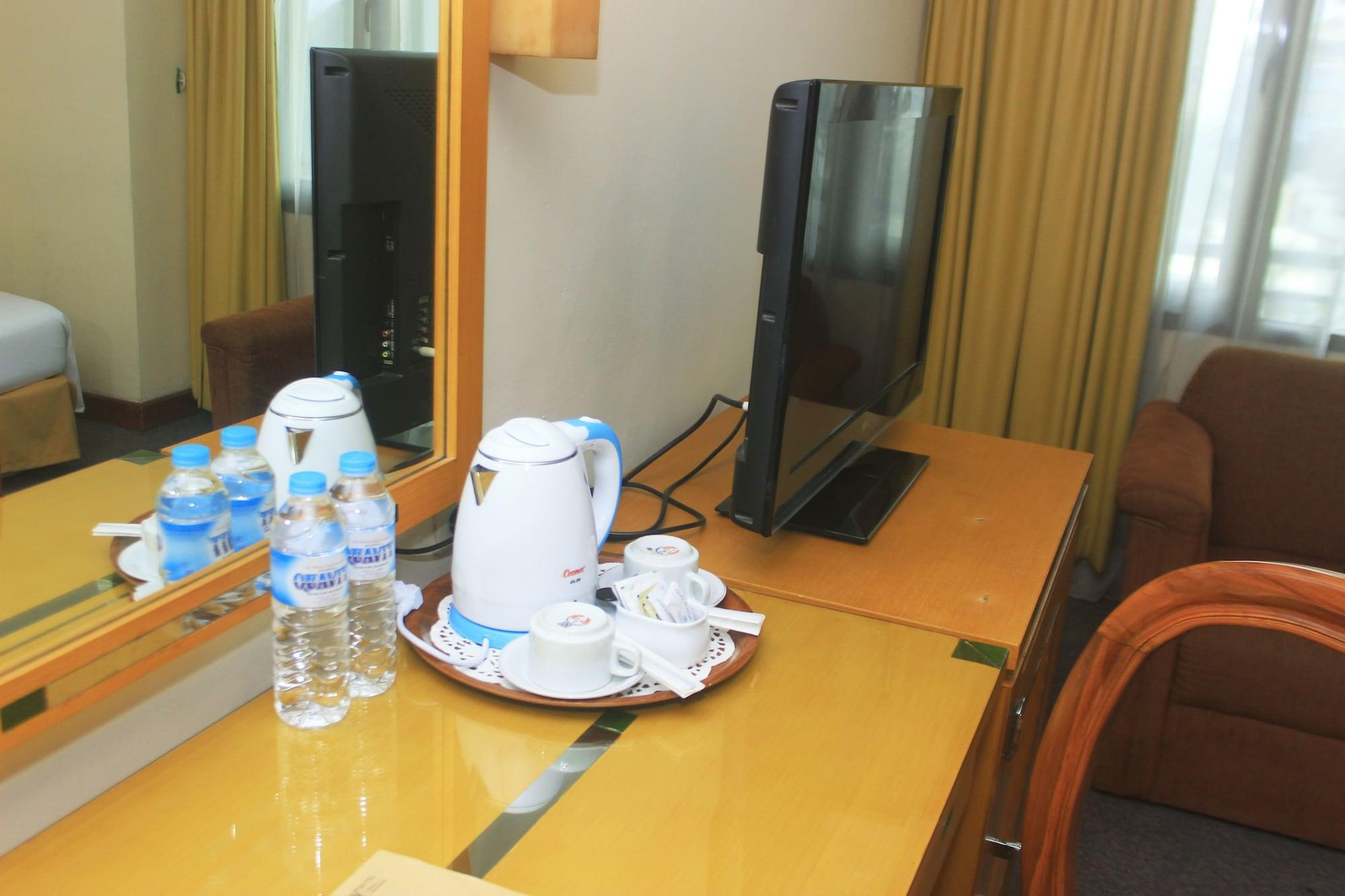 Habitación Mega Anggrek Hotel & Convention