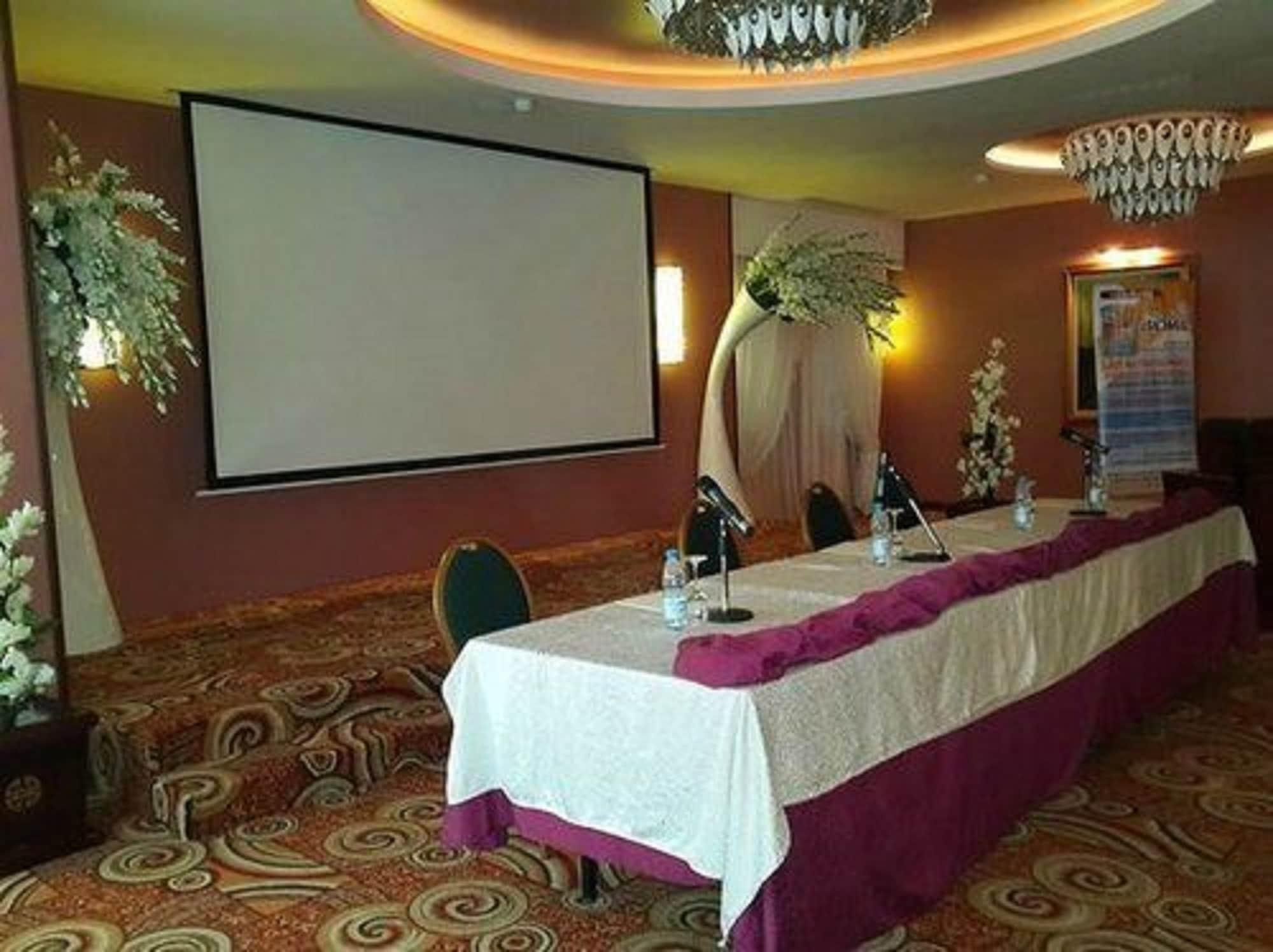 Sala de Reuniones Maraval