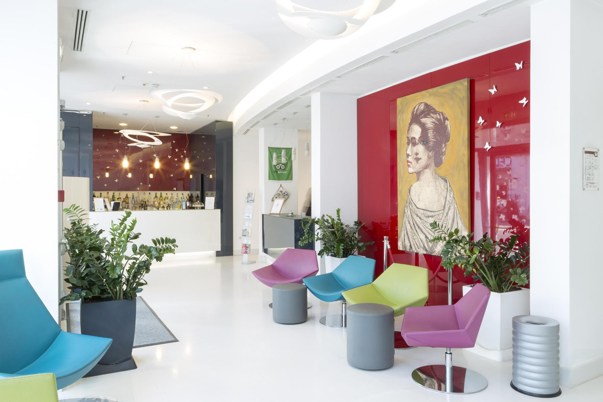 Vista Lobby Hotel Cristina