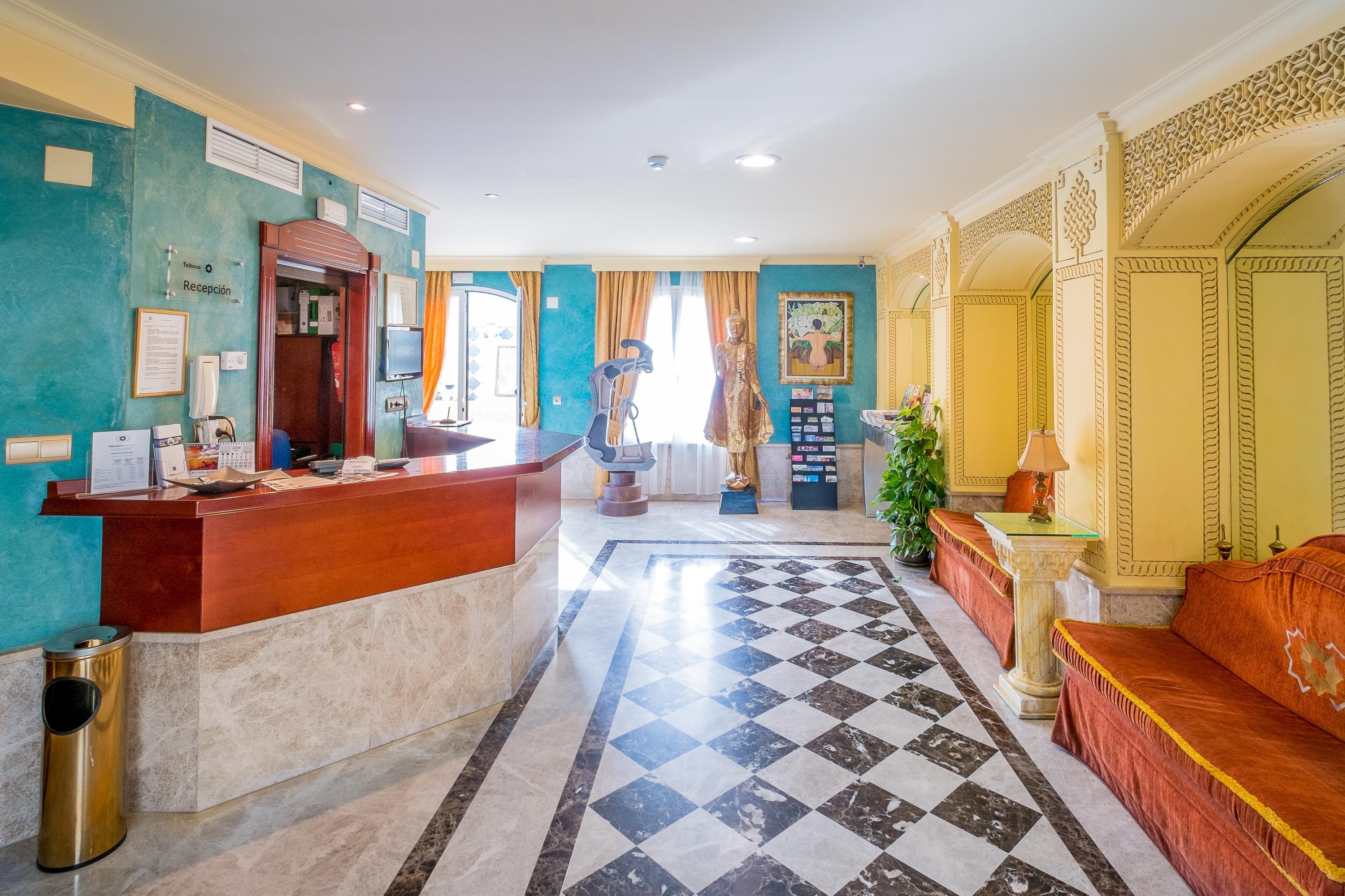 Vista Lobby Toboso Apar-Turis