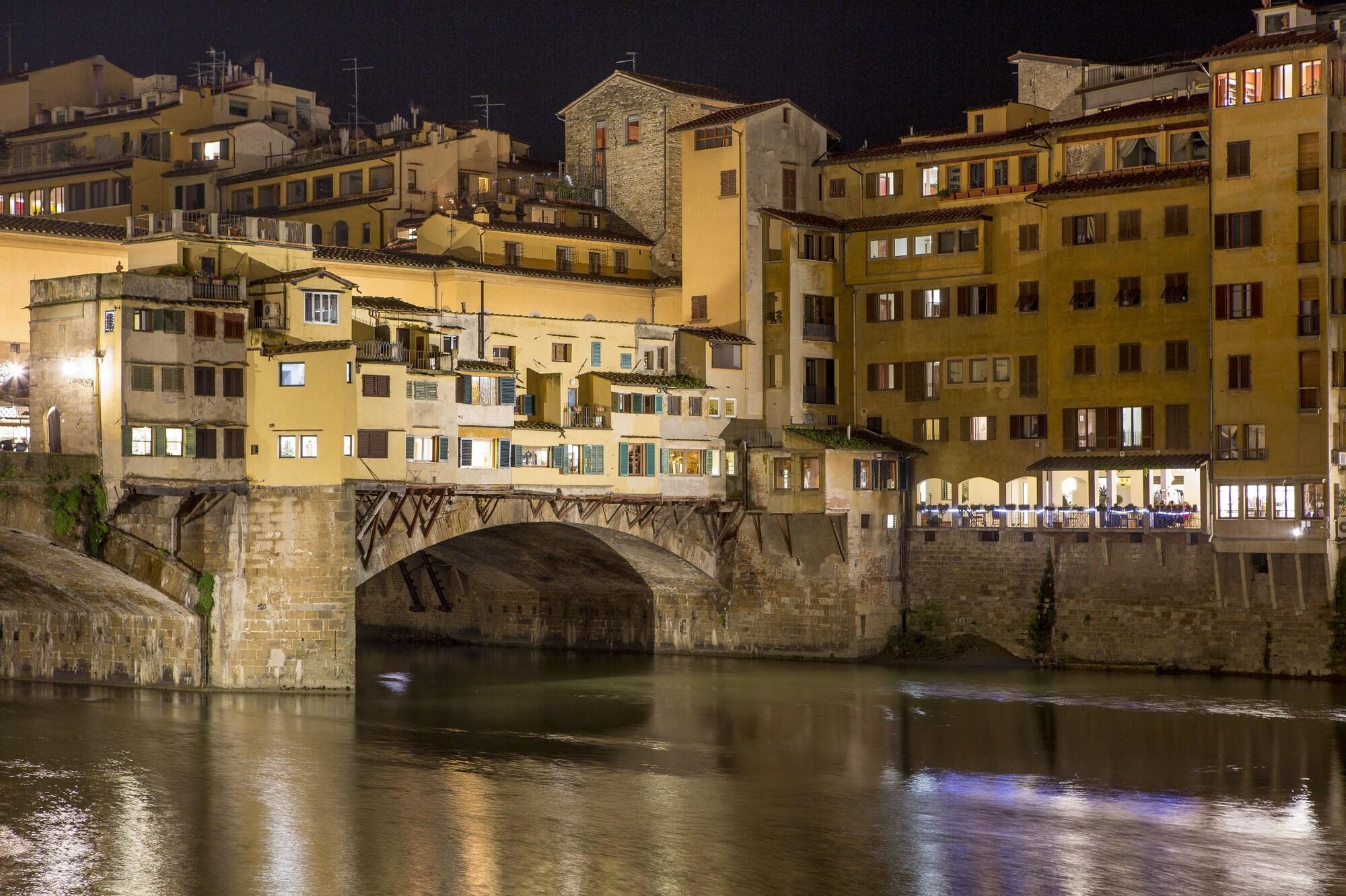 Vista Exterior Torre Mannelli Suites