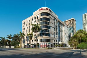 Paquete - Hampton Inn & Suites Miami Wynwood Design District