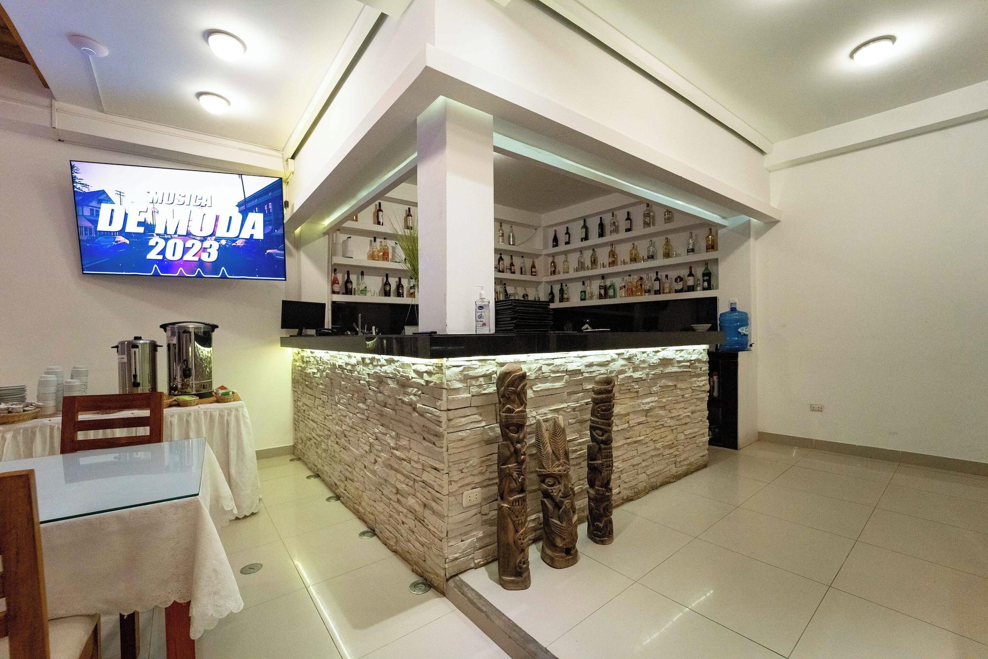 Bar/Salón Hotel Residencial Los Frayles