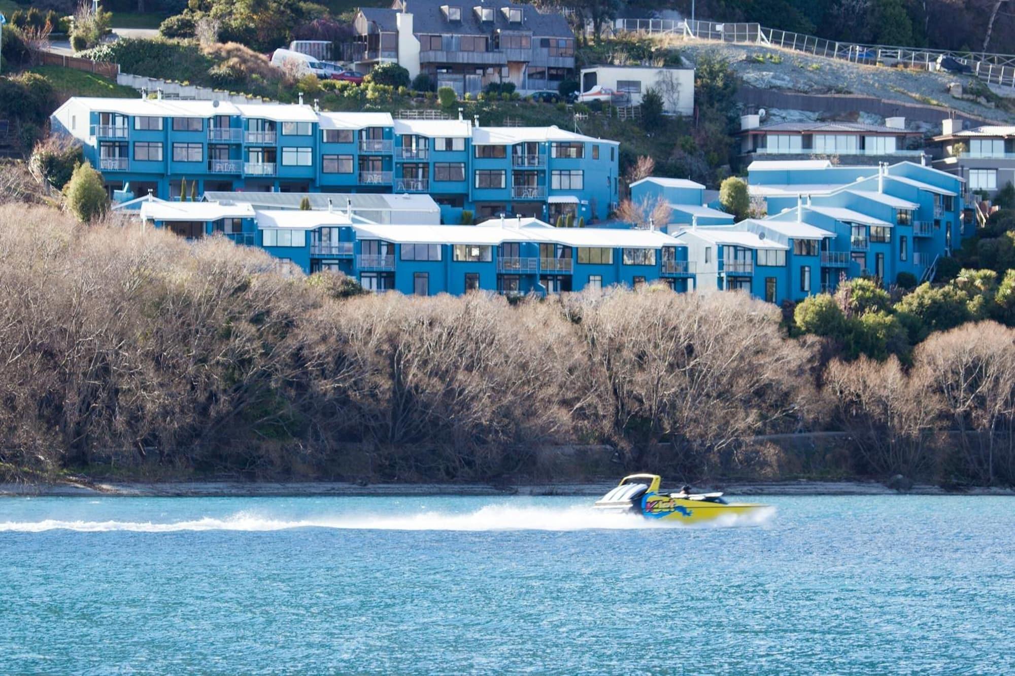 Playa Spinnaker Bay Apartments