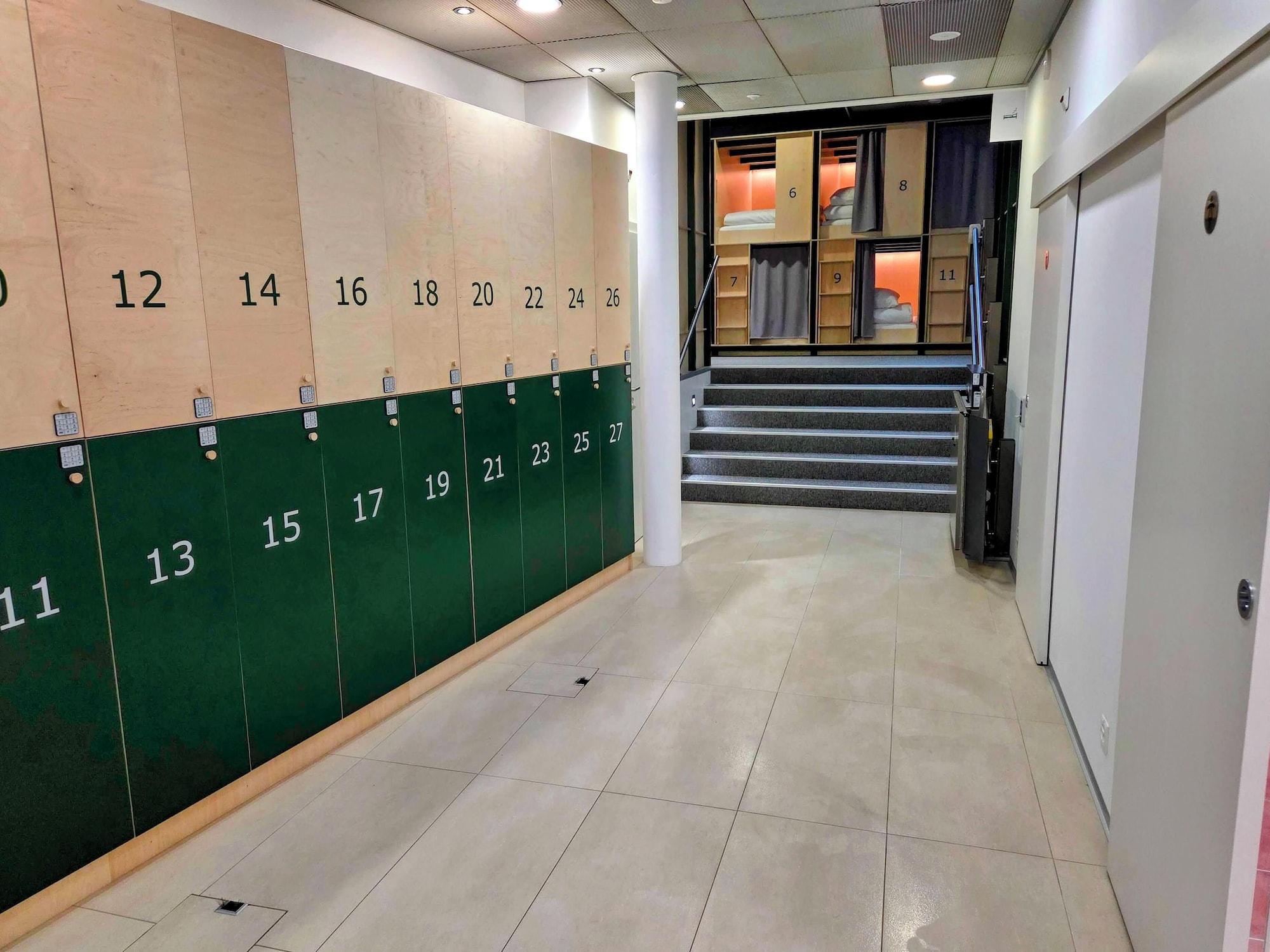 Varios Green Marmot Capsule Hotel Geneva