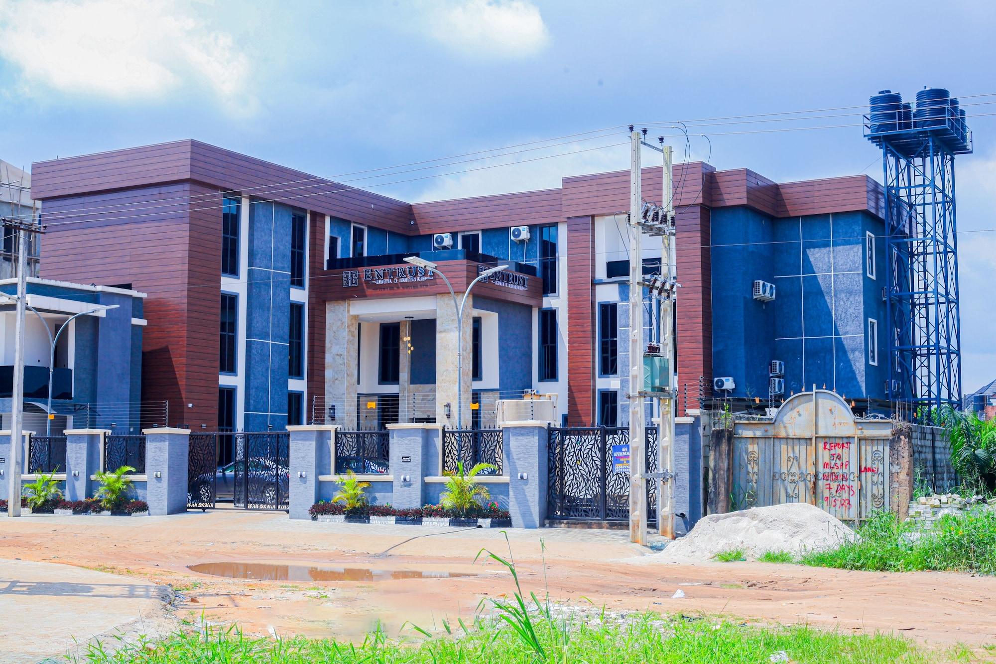 Vista Exterior Entrust Hotel and Suites