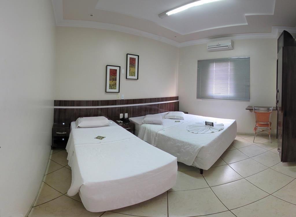 Equipamiento de Habitación Dourados Center Hotel