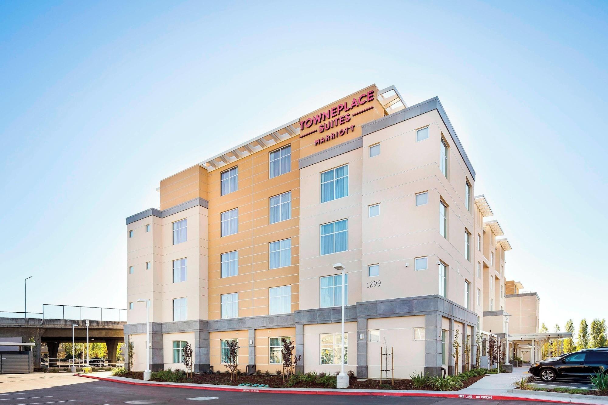 Vista Exterior TownePlace Suites San Mateo Foster City