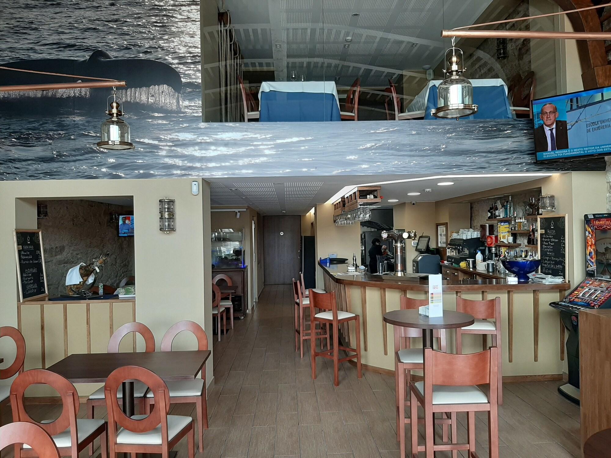 Bar/Salón Hotel O Nautico