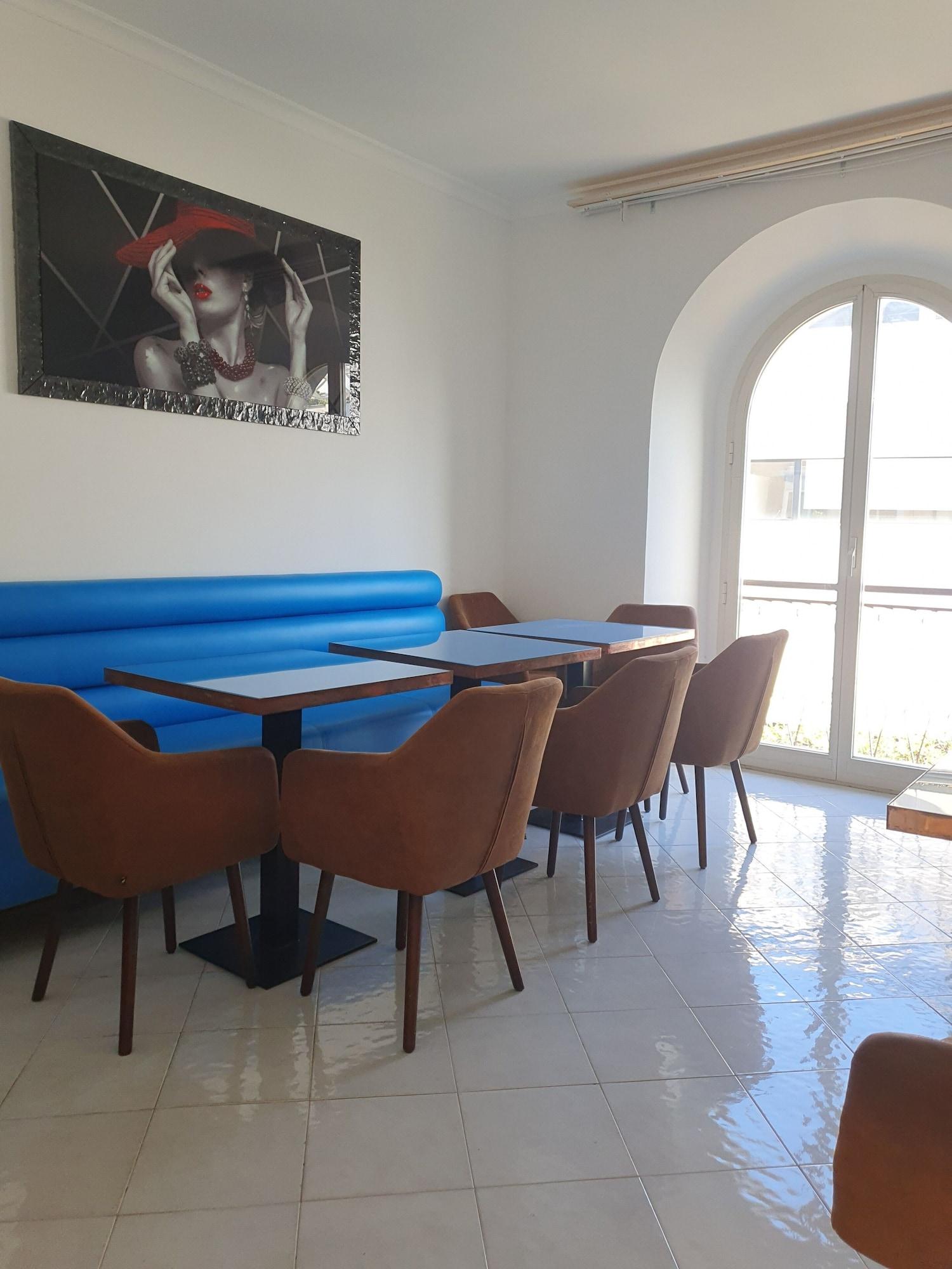 Varios Albergo Flaminia Rooms