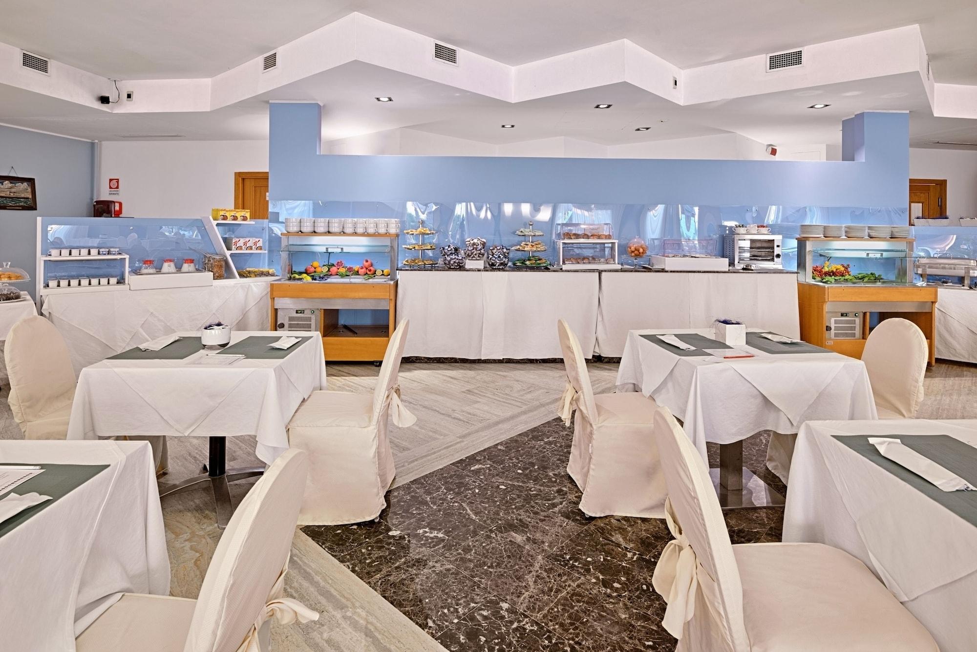 Restaurant Aregai Marina Hotel & Residence