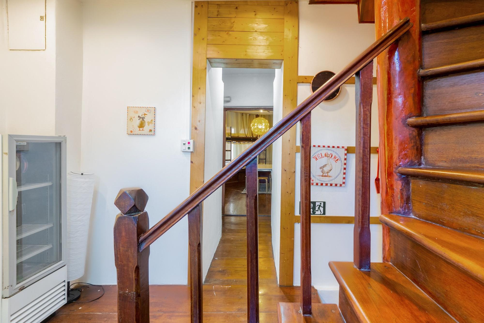 Varios OYO 895 The Onion Hostel