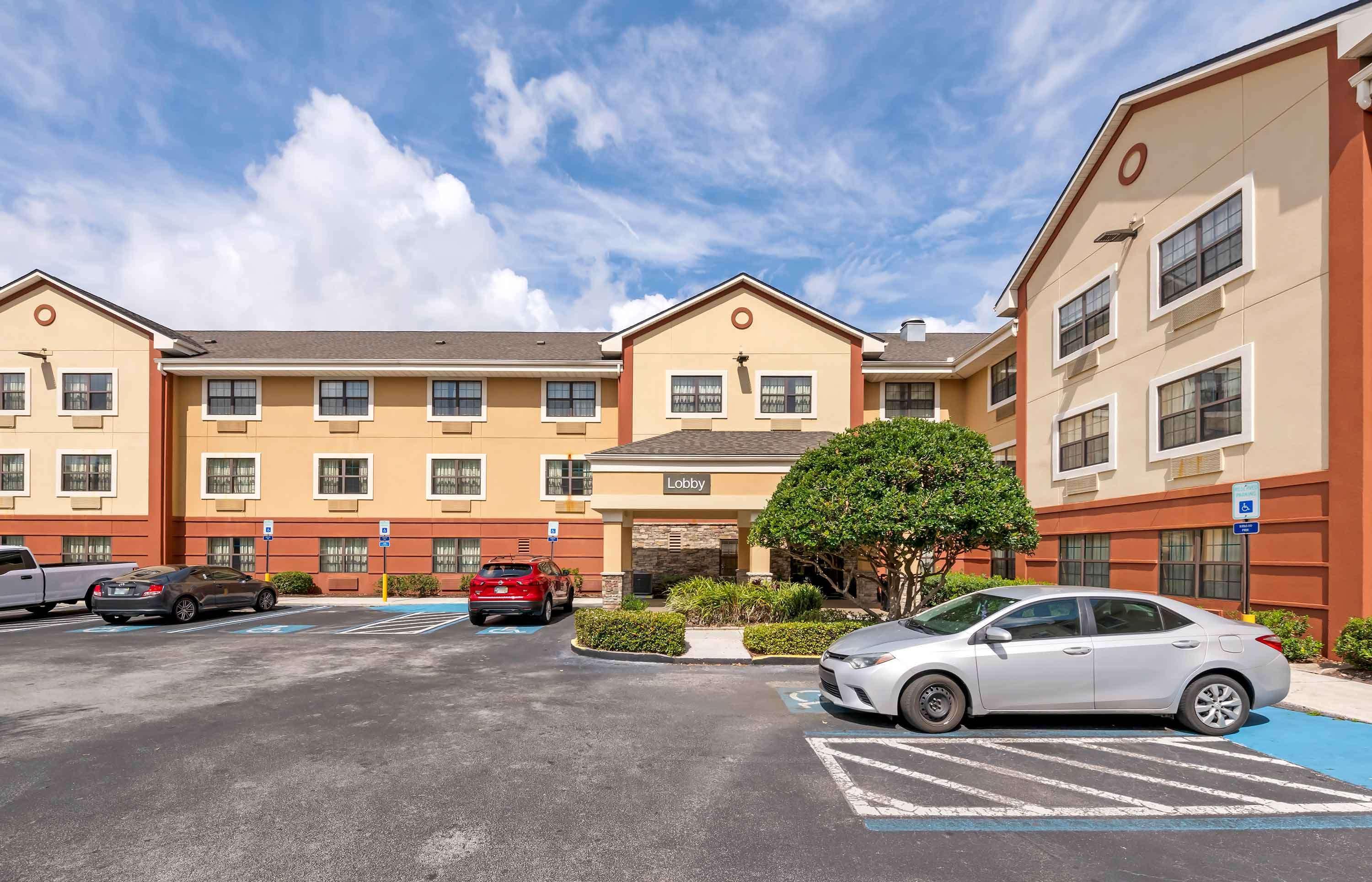 Vista Exterior Extended Stay America Select Suites - Jacksonville - Lenoir Avenue East
