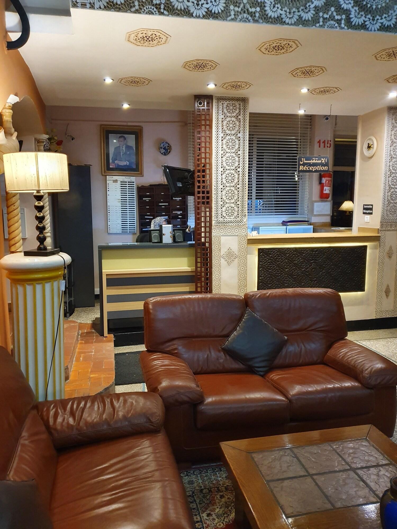 Vista Lobby Ambassy Hôtel