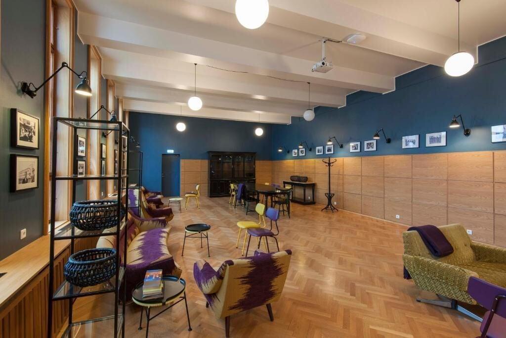 Restaurant Student Hostel