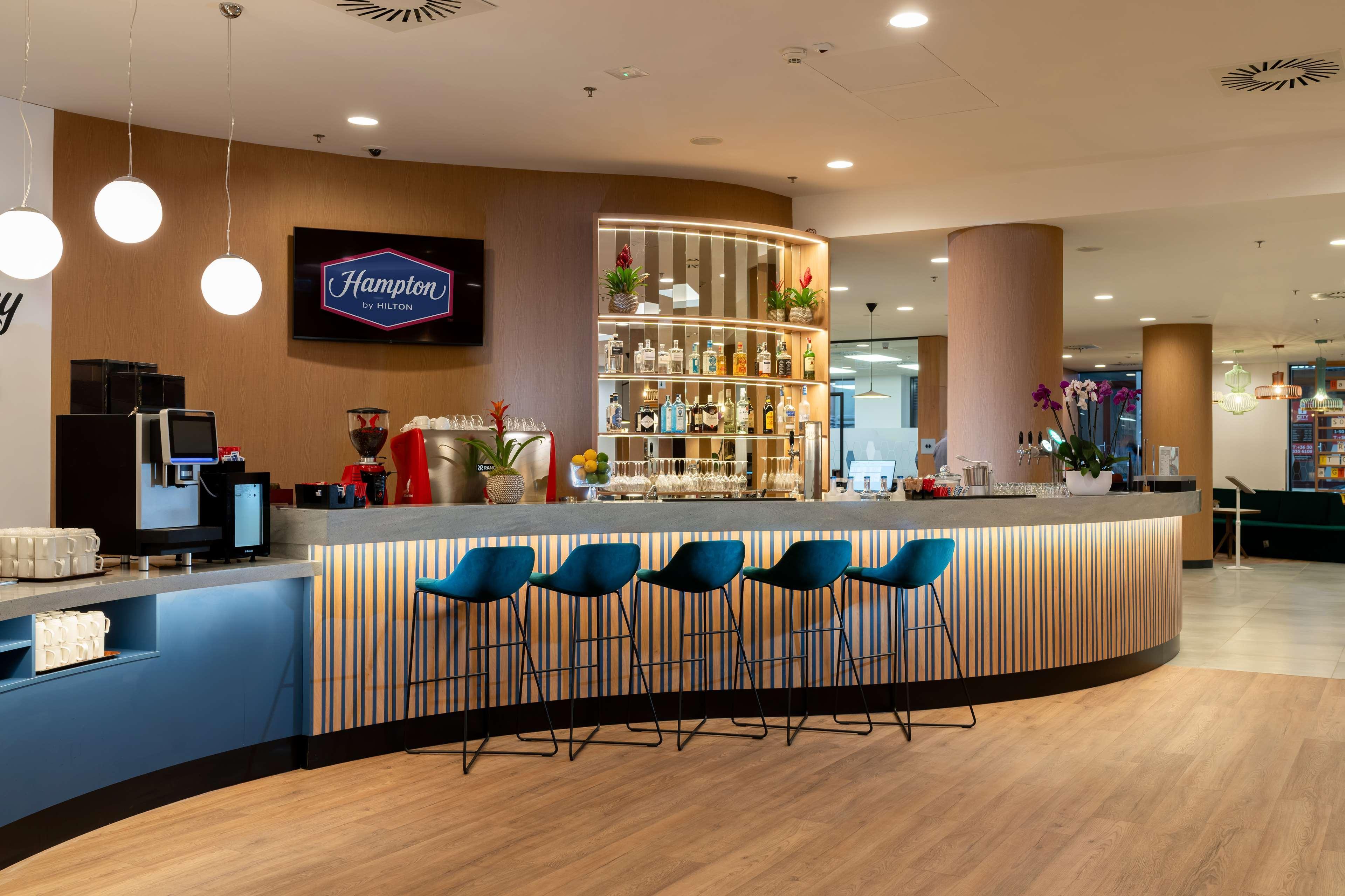 Bar/Salón Hampton By Hilton Budapest City Centre