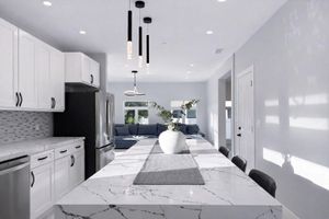 Alquiler Vacacional - 15 Min to Disneyland + New Modern 4BR